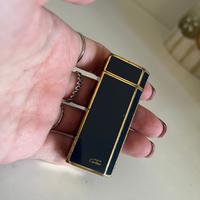 Accendino le must de cartier