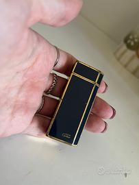 Accendino le must de cartier