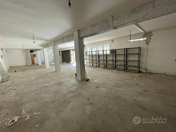 Immobile di 200 m² a Ciampino