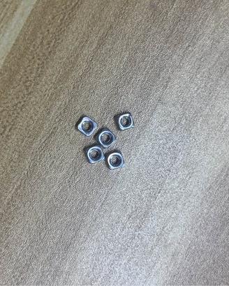 20.000 dadi quadrati M3 in acciaio inox 304