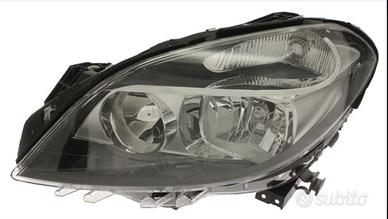 FARO ANTERIORE SINISTRO MERCEDES BENZ W246