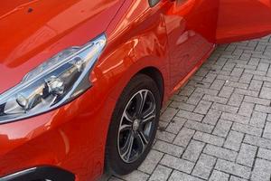 PEUGEOT 208 PURETECH 82 5 PORTE ACTIVE
