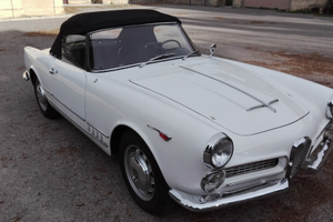 Alfa Romeo 2000 spider touring