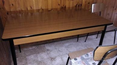 Tavolo + 4 sedie in formica vintage arredamento