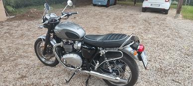 Triumph Bonneville - 2021