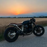 Honda cb750f