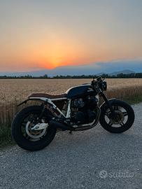 Honda cb750f