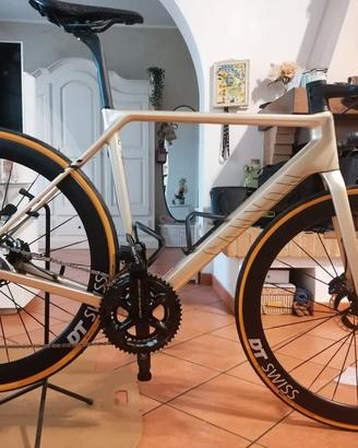 bici da strada Canyon