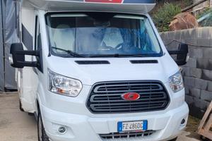 Camper Challenger Genesis 274
su Ford -24.000 km