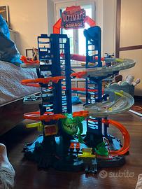 Hot wheels ultimate garage