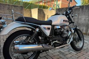 Moto guzzi v7 classic