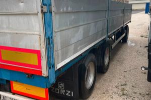 SEMIRIMORCHIO A 3 ASSI