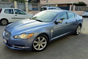Jaguar XF 2.7D V6 Premium Luxury