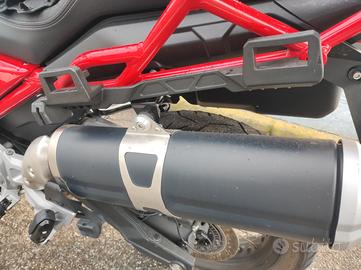 V85TT attacchi valigie Urban 