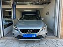 volvo-v40-2-0-d4-r-design-momentum-190cv-geartroni