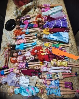 collezione di Bambole Vintage Barbie, Bratz, Tokyo