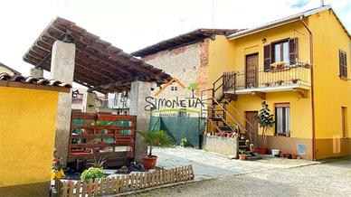 Casa semi indipendente in centro a Bellinzago Nova