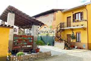 Casa semi indipendente in centro a Bellinzago Nova