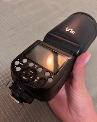 Godox V1C TTL per Canon + Kit accessori AK-R1