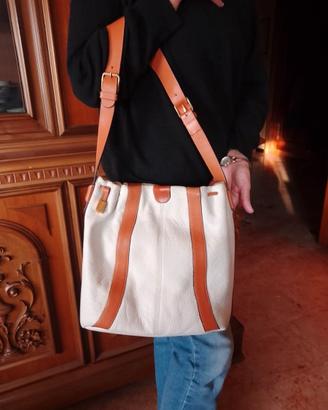 Borsa secchiello in pelle