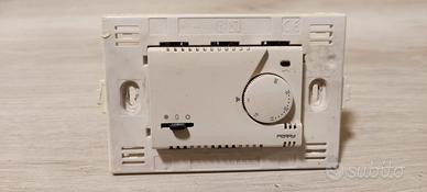 Termostato manuale da incasso (Perry TE303/MC)