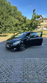 Peugeot 208 - 2013