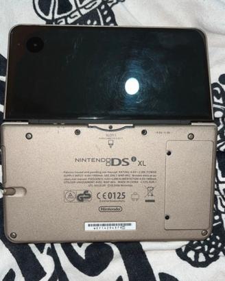 Nintendo DS XL