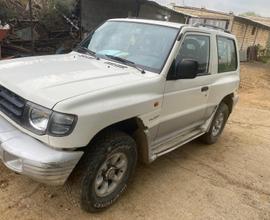 MITSUBISHI Pajero (2000-2007) - 2000