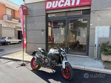 DUCATI Monster V2 890 Plus