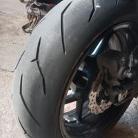 Gomme Moto