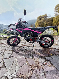 Fantic XM 50 Pink limited edition
