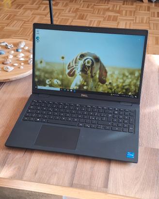 Pc portatile Dell Latitude3520 256GB 8GB i5 W10-11