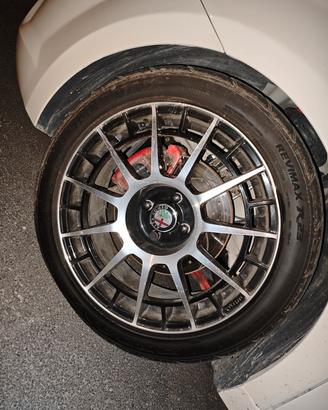2 pneumatici 215/45/17 SEMISLICK  estivi