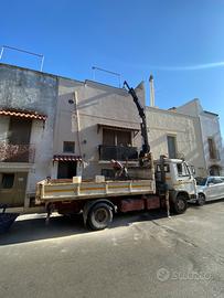 Iveco-Zeta con gru e ribaltabile