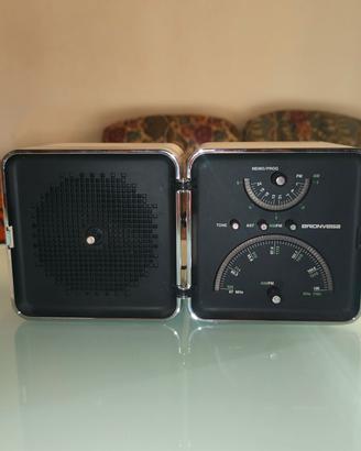 brionvega radio cubo TS 522