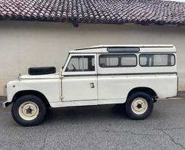 Land rover 109. carrozzeria aperta