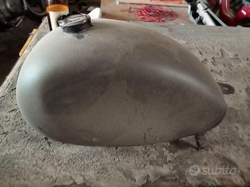 Serbatoio moto custom