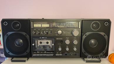Boombox sanyo