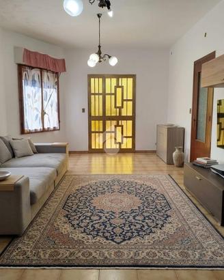 VILLA SINGOLA A QUARTU SANT'ELENA