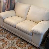 Nuovissimo divano 2 posti