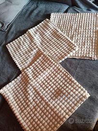 Tre federe da cuscino Ikea, modello Svartpoppel