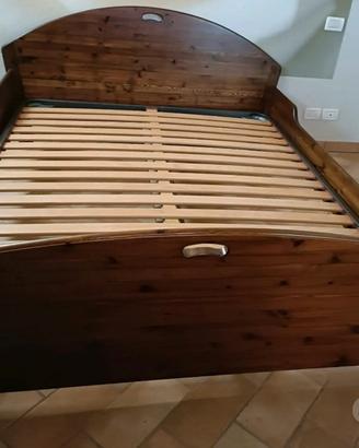 Letto matrimoniale Grattarola in noce