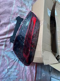 fanale posteriore destro mercedes E200 2023