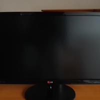 LG W224 22” Full HD – HDMI/DVI/VGA – Monitor