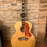 GIBSON SJ-200 True Vintage