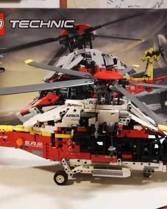 LEGO 42145 elicottero di salvataggio Airbus