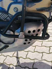 Paramotore e carene  honda africa twin 750 anno 19