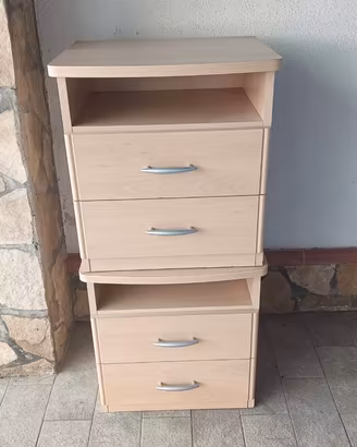 Comò e 2 comodini + Armadio 2 ante con 3 cassetti