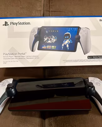 Playstation Portal + Custodia protettiva