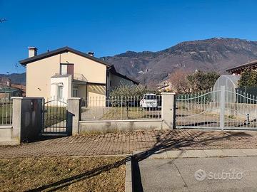 Villa Bifamigliare